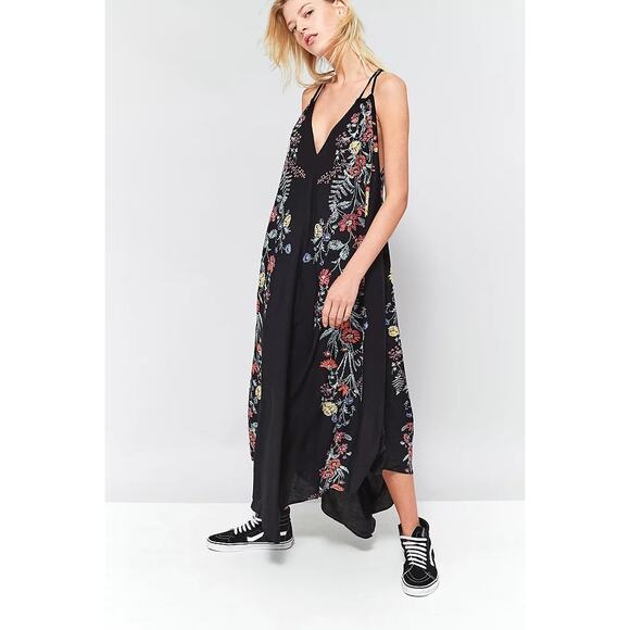 Free People Dresses & Skirts - Free People Ashbury Black Embroidered Midi Dress Boho Floral XS